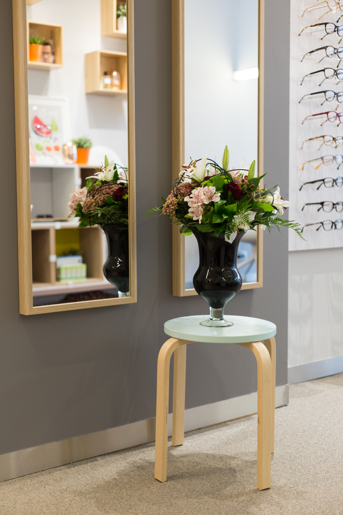 Choosing new sunglasses at De Wolf Opticiens